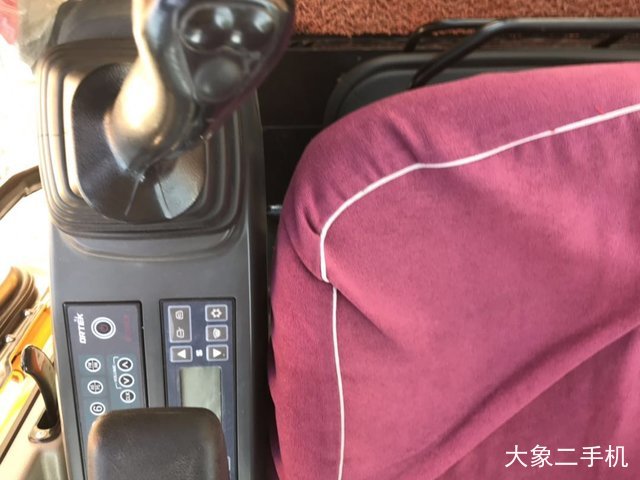 龙工 LG6150 挖掘机