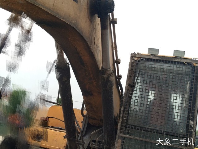 三一重工 SY235C-9 挖掘机