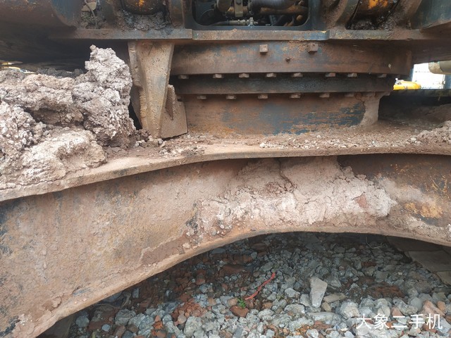 现代 R215-9 挖掘机