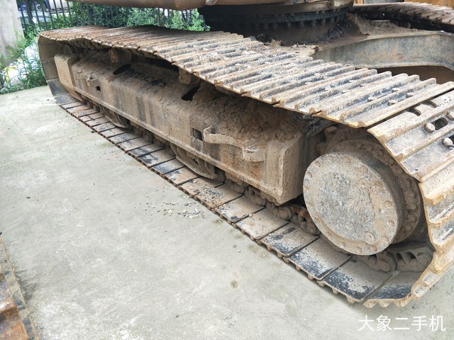 卡特彼勒 323DL 挖掘机