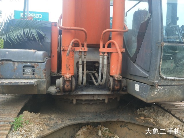 日立 ZX330—3 挖掘机