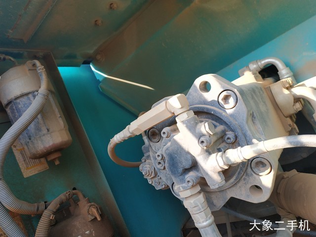 神钢 SK260LC-8 挖掘机
