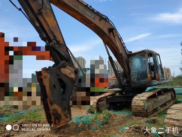 三一重工 SY335C-8 挖掘机