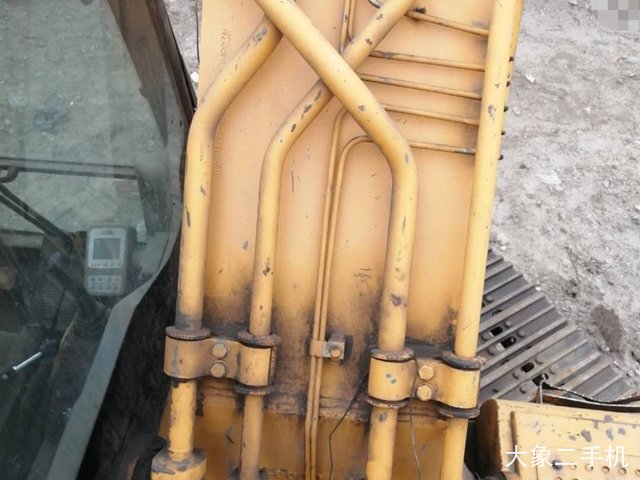 雷沃重工 FR260-7 挖掘机