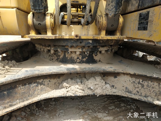 卡特彼勒 323DL 挖掘机