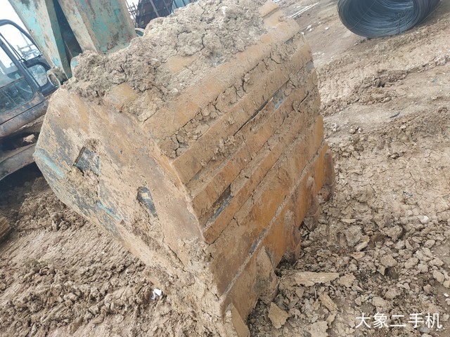 神钢 SK260LC-8 挖掘机