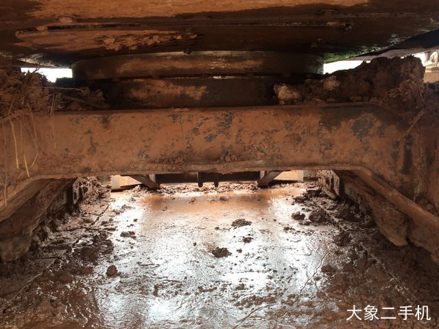 现代 R60-7 挖掘机