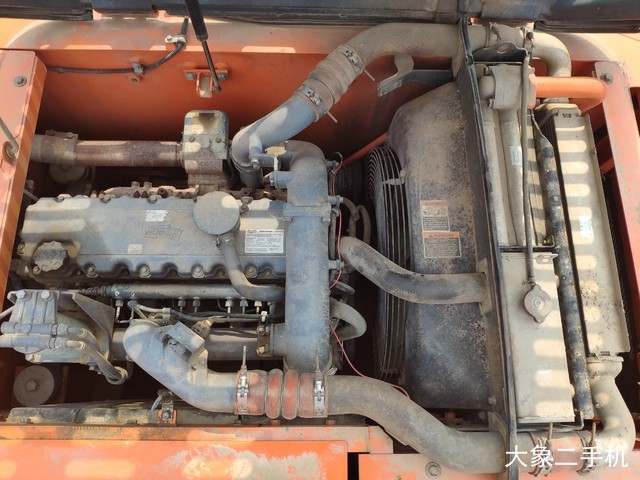 斗山 DX225LC 挖掘机
