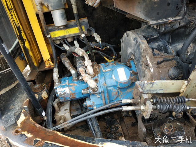 现代 R60-7 挖掘机