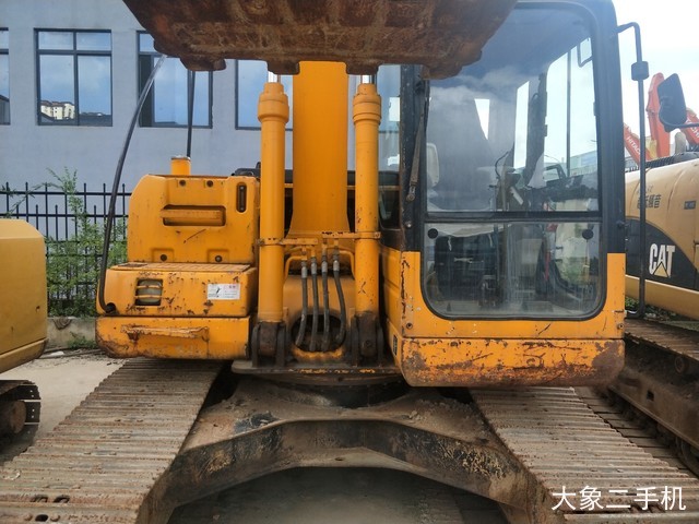 龙工 LG6150 挖掘机