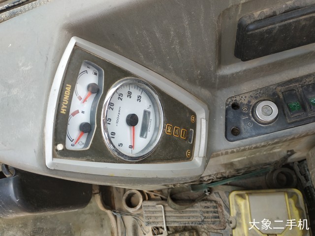 现代 R60-7 挖掘机