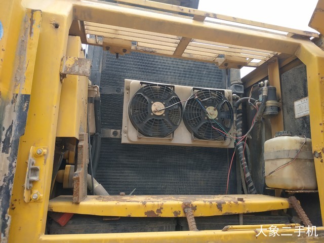 中联重科 ZE260E 挖掘机