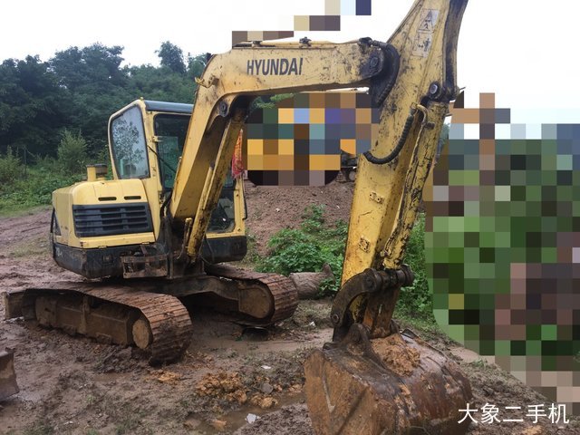 现代 R60-9 挖掘机