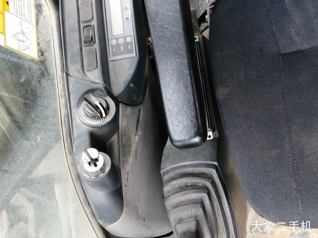 神钢 SK250-8 挖掘机