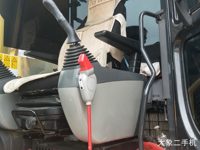 小松 PC240LC-8加长臂 挖掘机