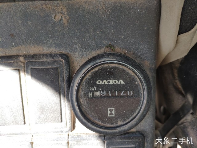 沃尔沃 EC290BLC 挖掘机