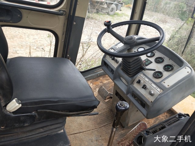 龙工 LG520B机械驱动 压路机