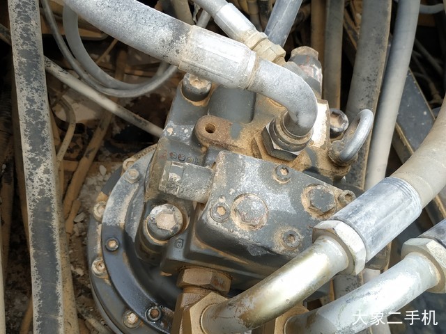 沃尔沃 EC210BLC 挖掘机