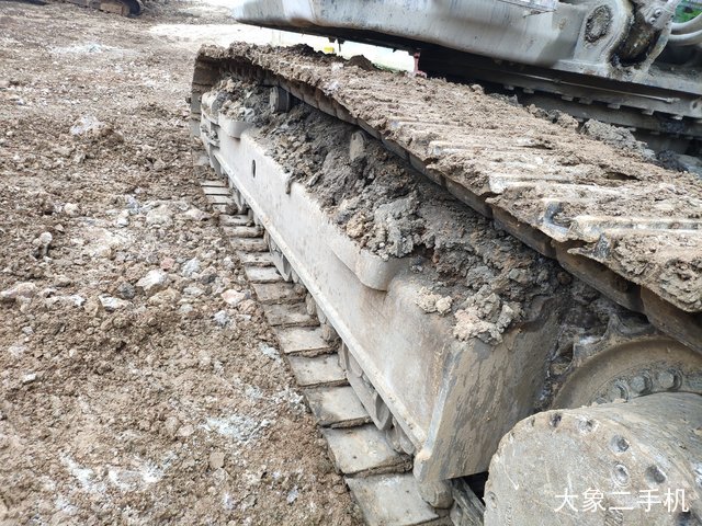 徐工 XE200D 挖掘机