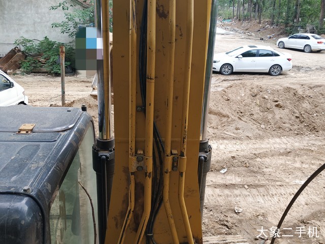 卡特彼勒 323DL 挖掘机