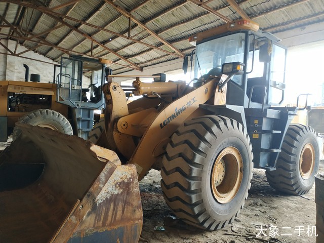 龙工 LG853B 装载机