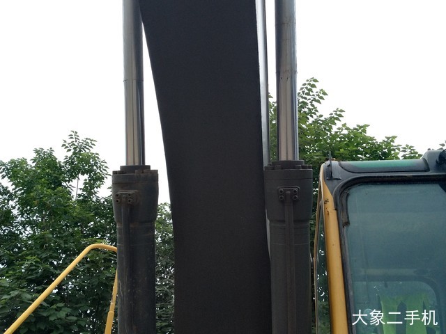 沃尔沃 EC210BLC 挖掘机