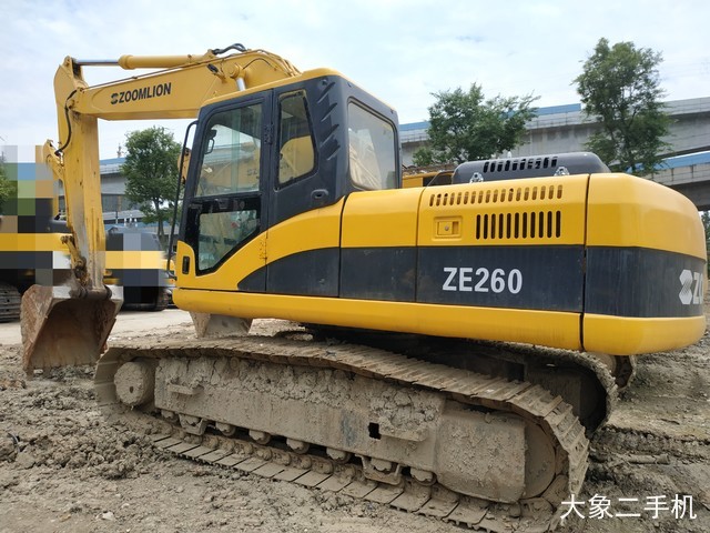 中联重科 ZE260E 挖掘机