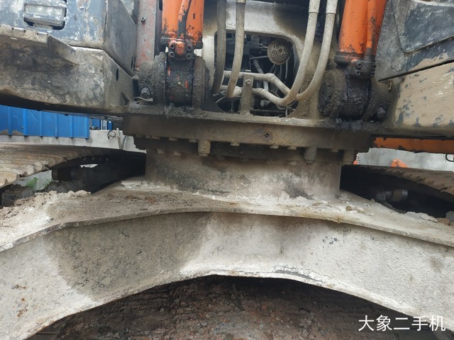 日立 ZX240LC-3 挖掘机