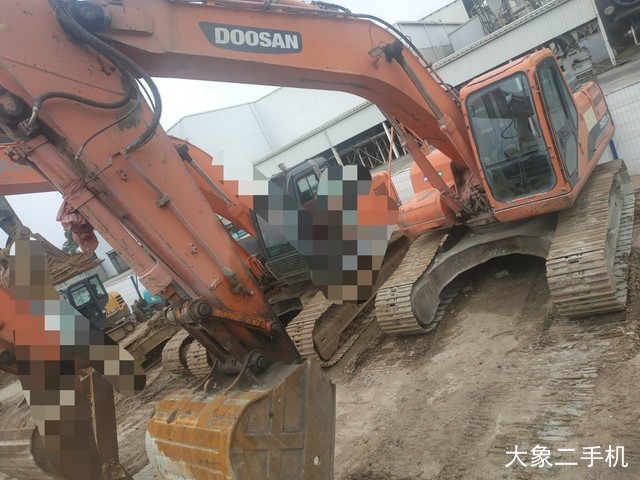 斗山 DH220LC-9E 挖掘机