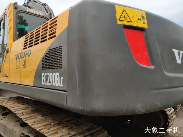 沃尔沃 EC290BLC 挖掘机