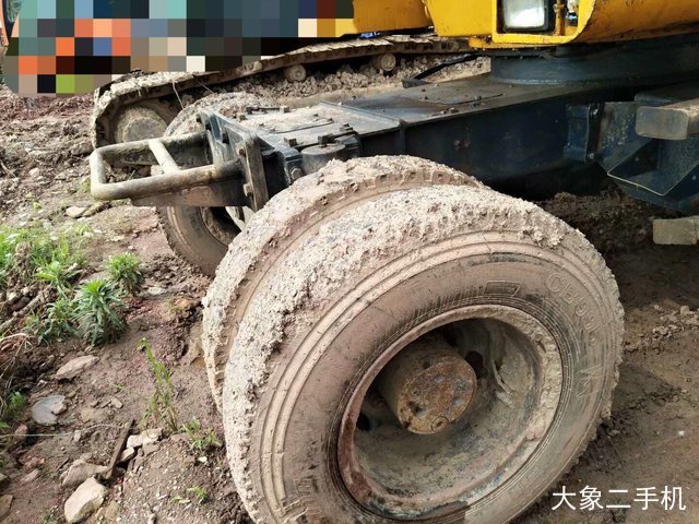 现代 R130W-5 挖掘机