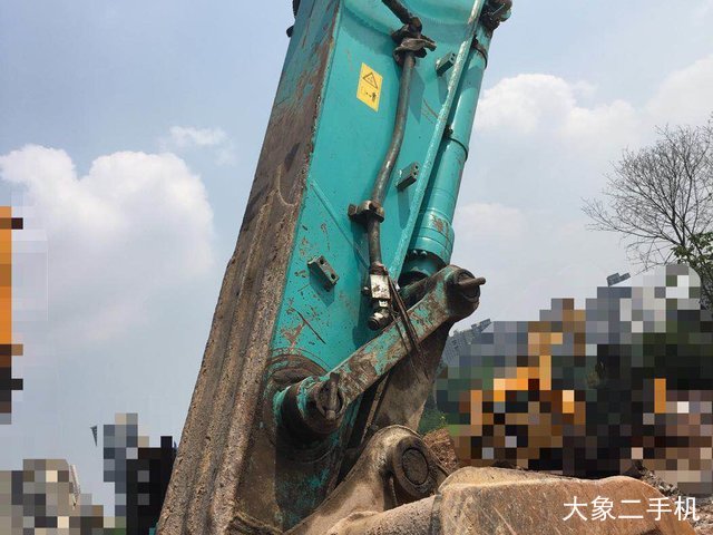神钢 SK260LC-8 挖掘机