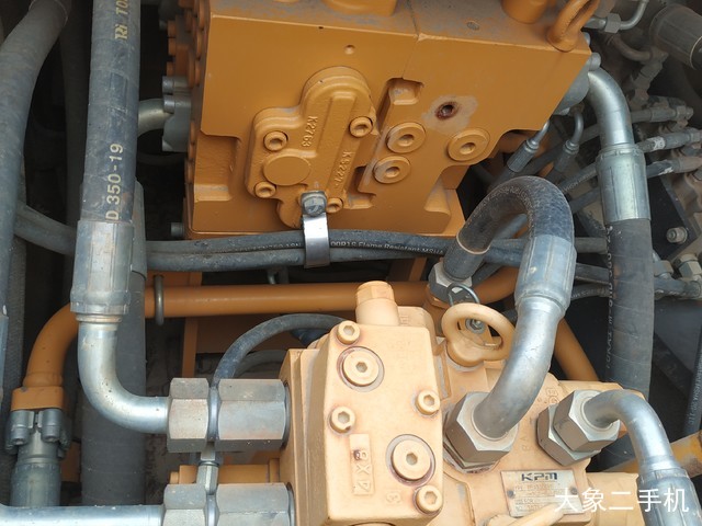 三一重工 SY215C-9 挖掘机