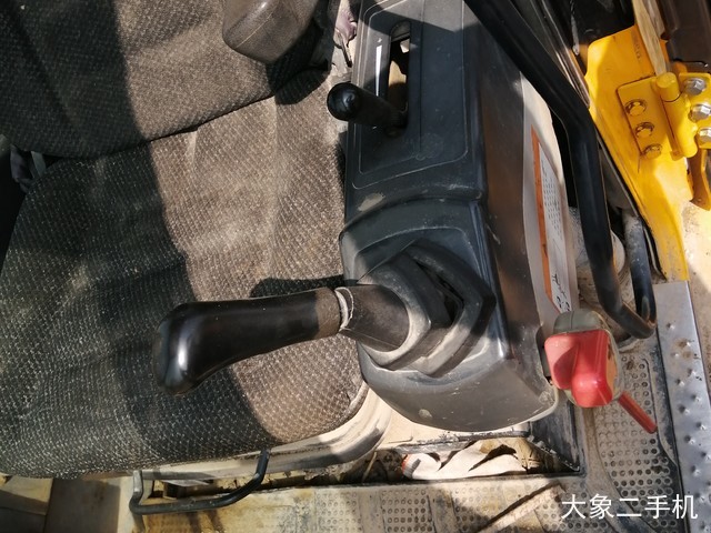 龙工 LG6060 挖掘机