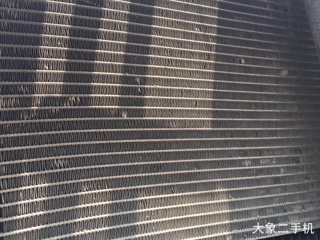 山东临工 LG660 挖掘机