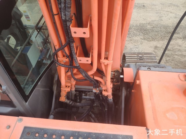 日立 ZX200-3 挖掘机