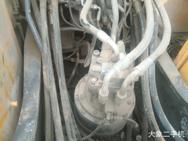 沃尔沃 EC210 挖掘机