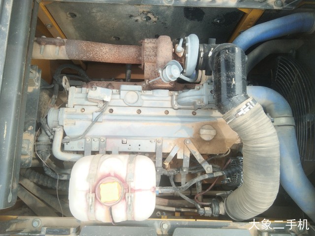 山东临工 LG6210 挖掘机