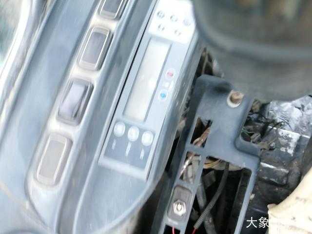 神钢 SK350LC-8 挖掘机