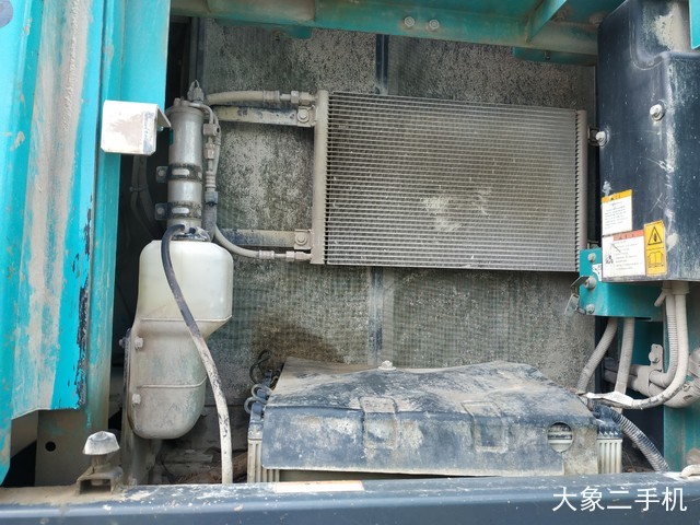 神钢 SK250-8 挖掘机