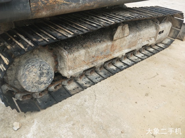 山东临工 LG665 挖掘机