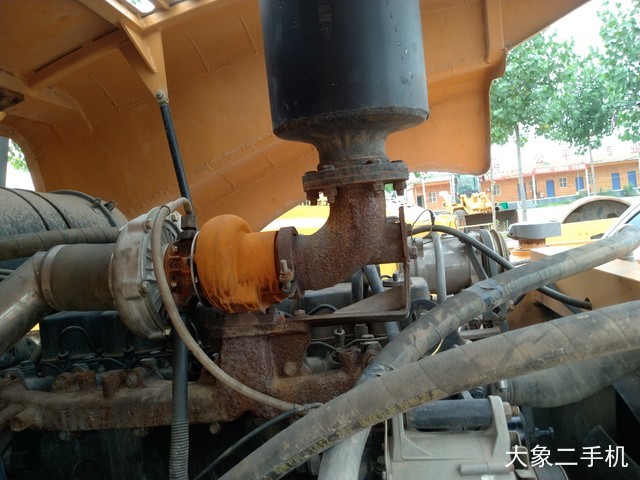 龙工 LG523A6 压路机