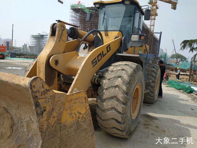 山东临工 LG953N 装载机