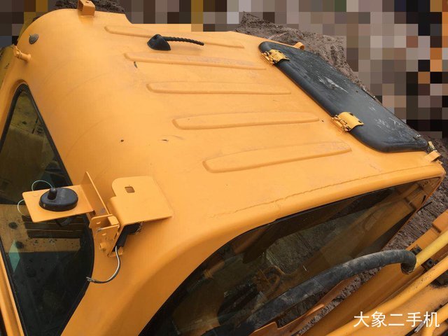 现代 R225LC-9T 挖掘机