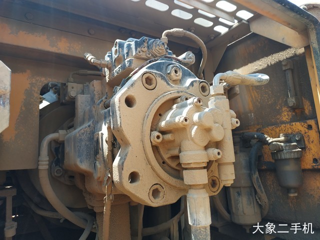 三一重工 SY335C 挖掘机