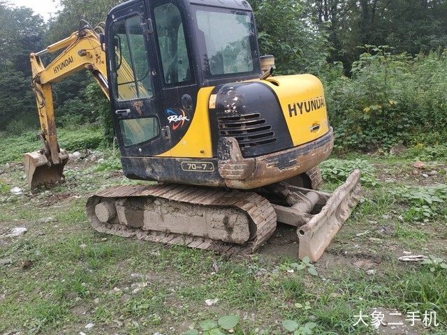 现代 R60-7 挖掘机