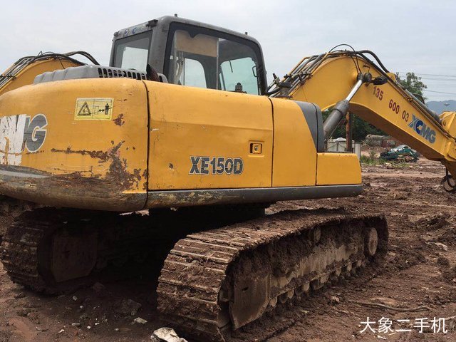 徐工 XE135B 挖掘机
