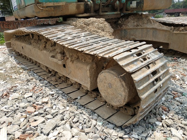 神钢 SK260LC-8 挖掘机