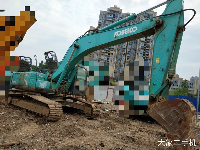 神钢 SK260LC-8 挖掘机