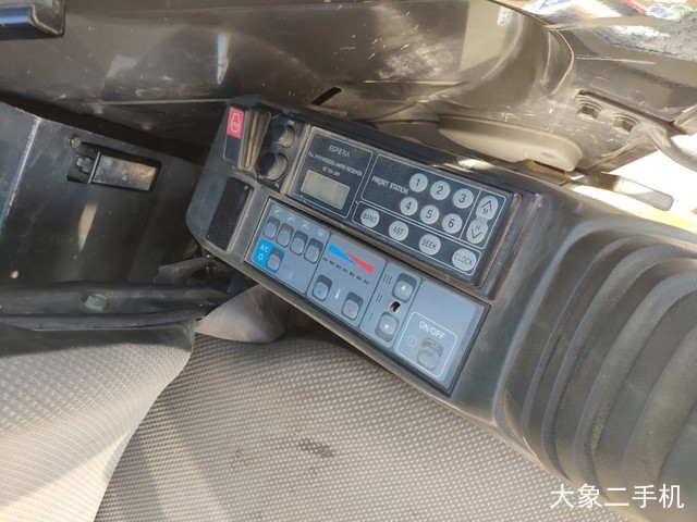 住友 SH75X-3B 挖掘机